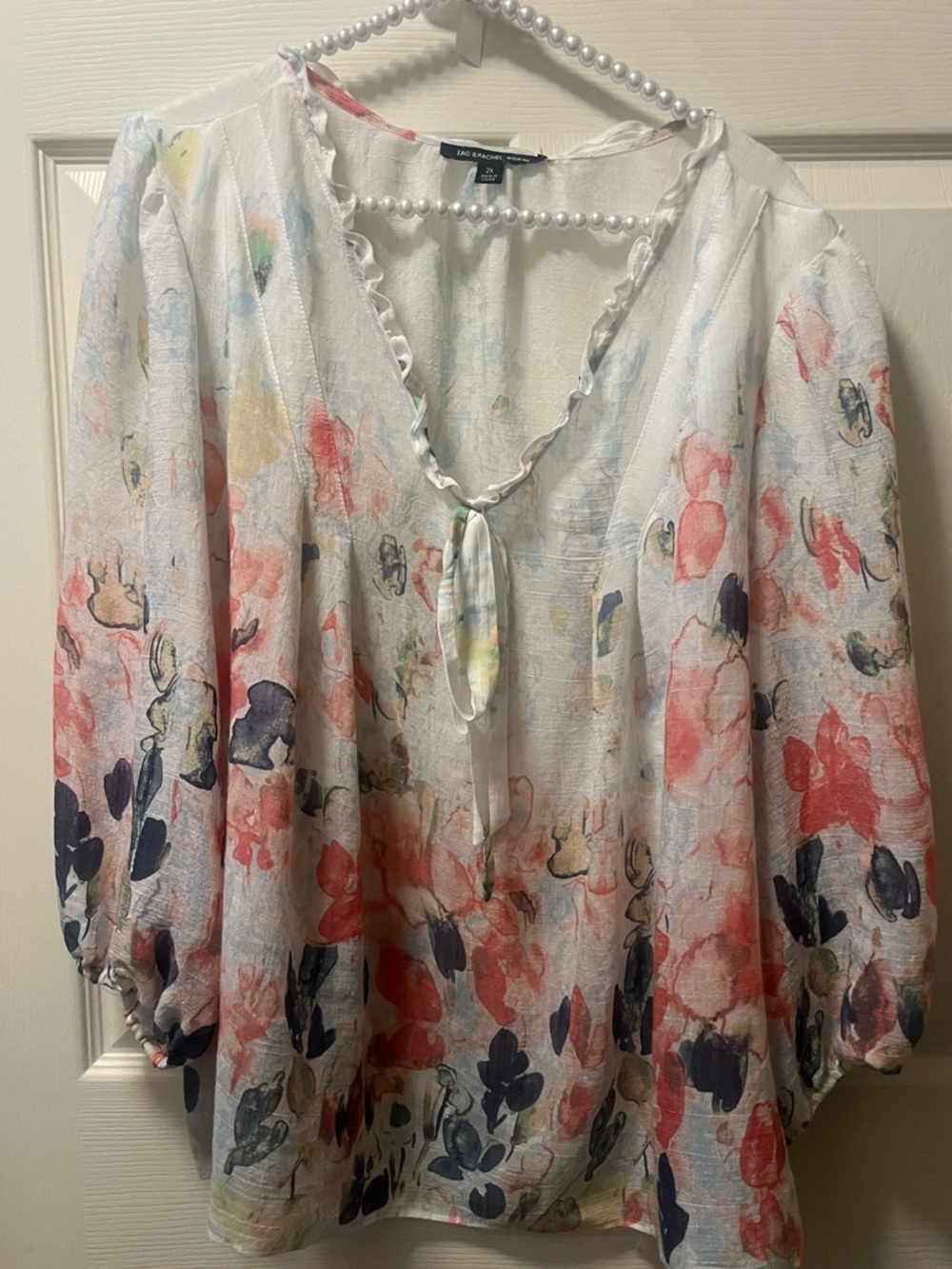 Zac&Rachel Plus Size White Floral Tie-Front Peasant Blouse. Coastal Grandma  2X